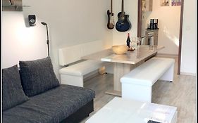 15% Discount - 60m² - Wasserbett - WiFi - Parking -Balkon
